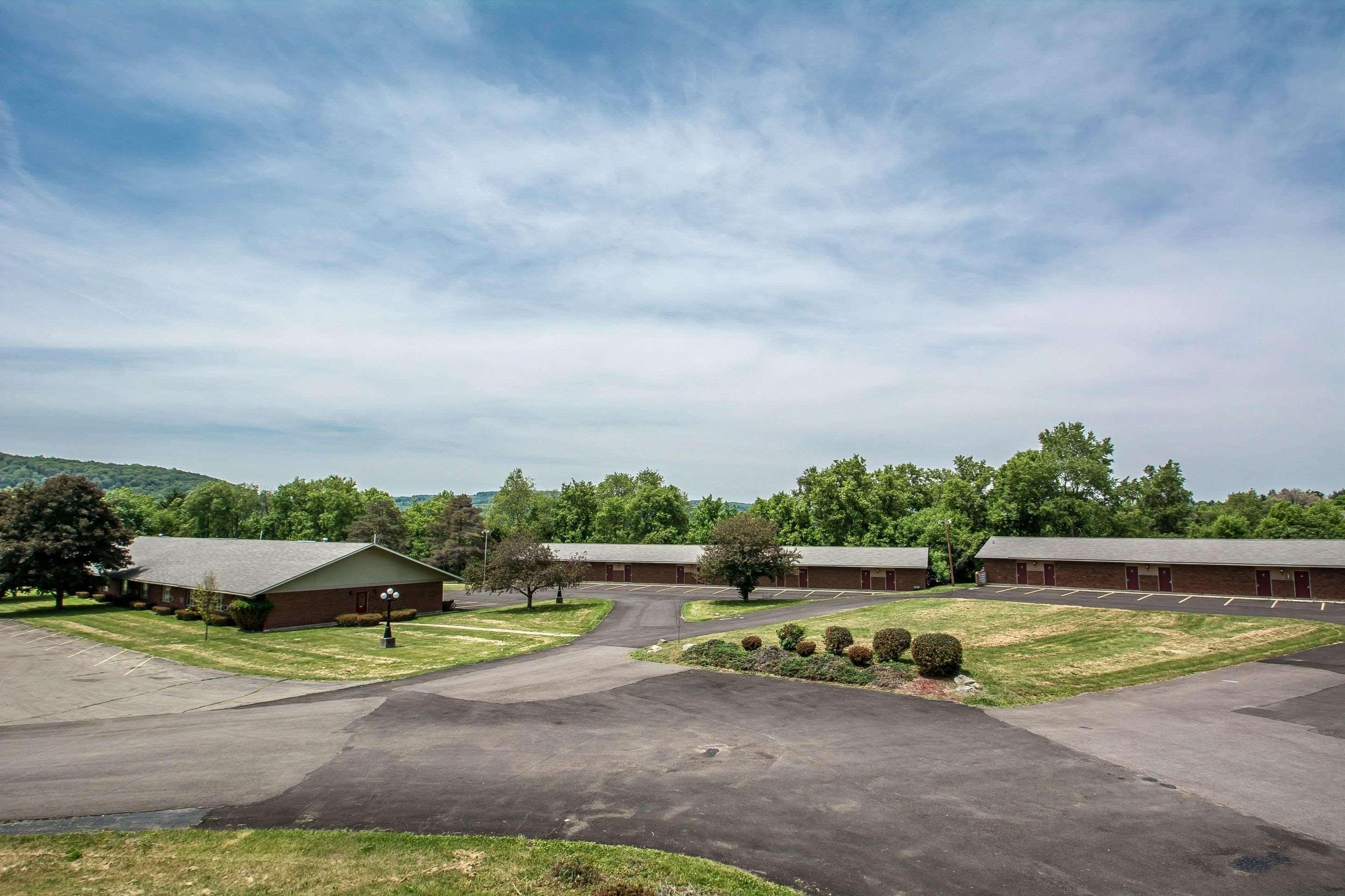 Econo Lodge Hornell Exterior foto